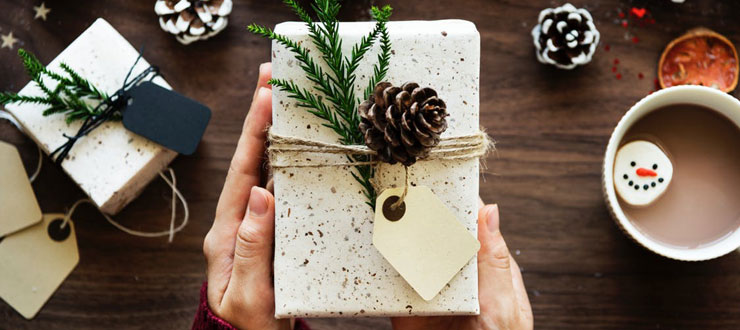 Secret Santa for students: Last minute presents for your friends and colleagues